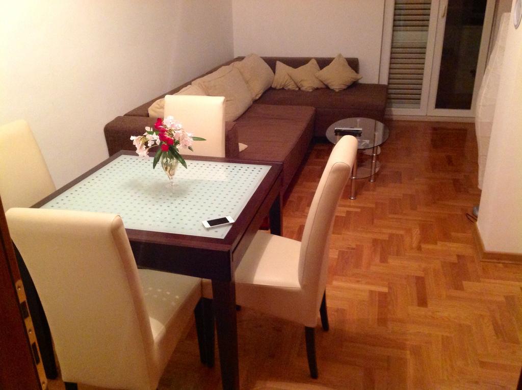 Apartment Biserka 챠브타트 객실 사진